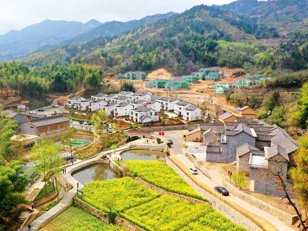 安徽金寨大湾店.jpg