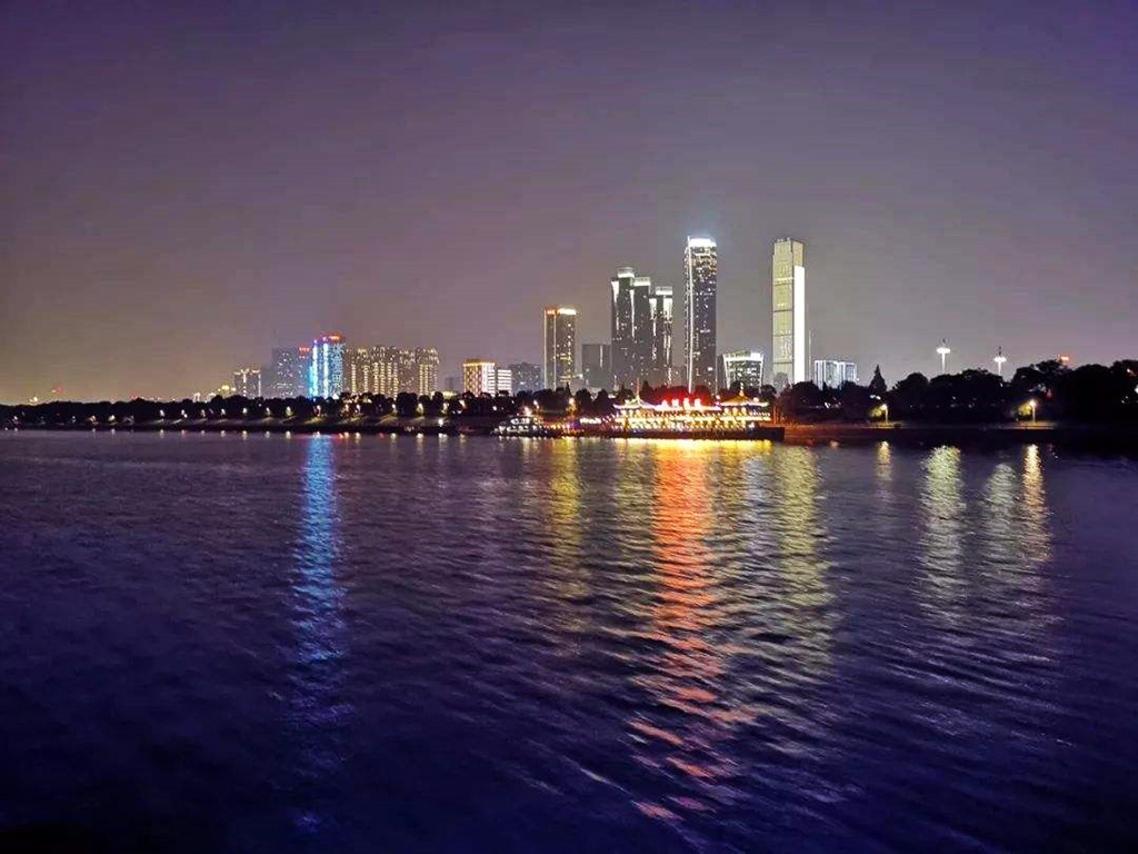 湘江夜游.jpg