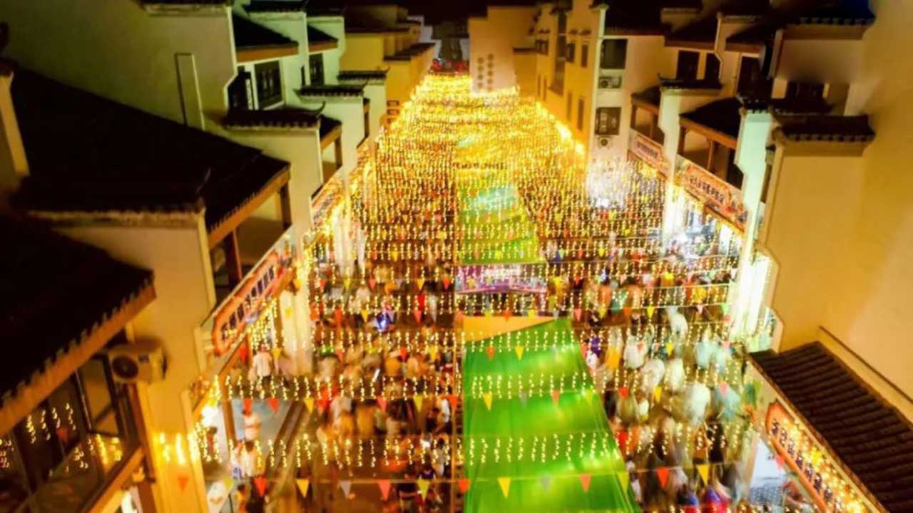 2022江西“百城百夜”文化和旅游消费季活动氛围.jpg