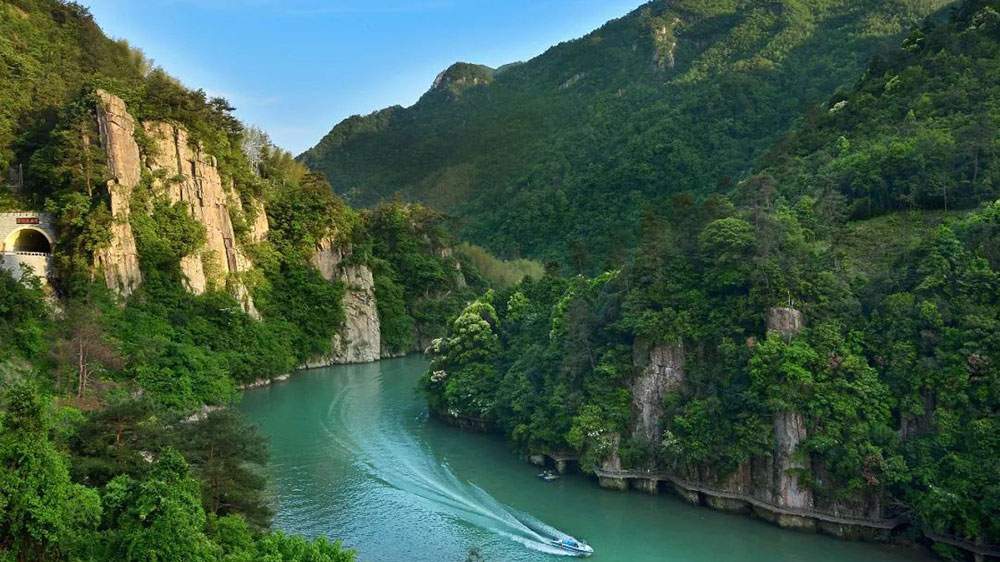 龙池河大峡谷风景区.jpg