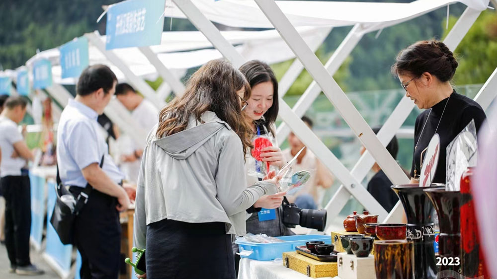 首届巴蜀非遗酿造技艺旅游创新发展大会现场.jpg