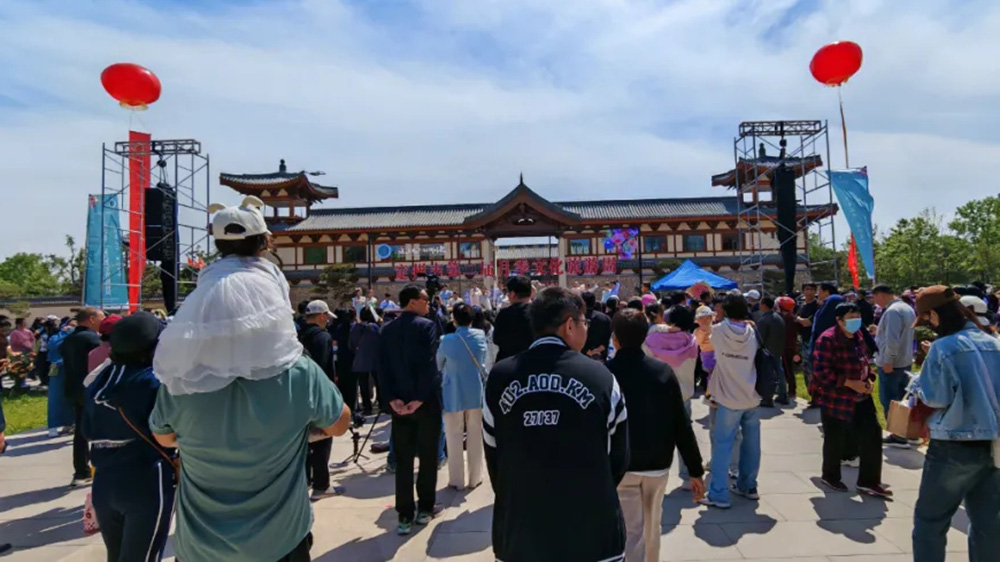 定州市第二届月季文化旅游周现场.jpg