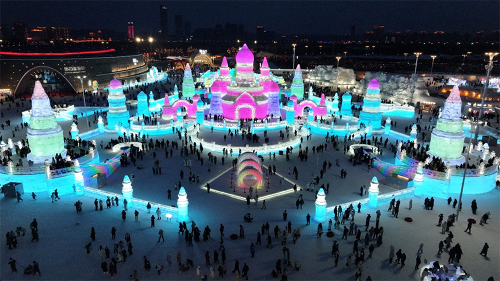 黑龙江哈尔滨冰雪大世界.jpg