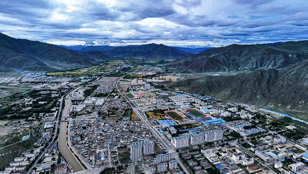 山南市西藏首个景区全程有氧地市.jpg