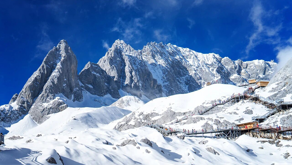 云南玉龙雪山.jpg