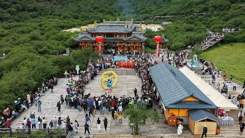 石榴花开·黄龙庙会.jpg