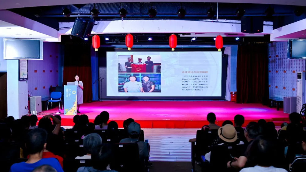 “神鸟巡宇——从古蜀问天到航天圆梦”文化共创展现场讲解.jpg